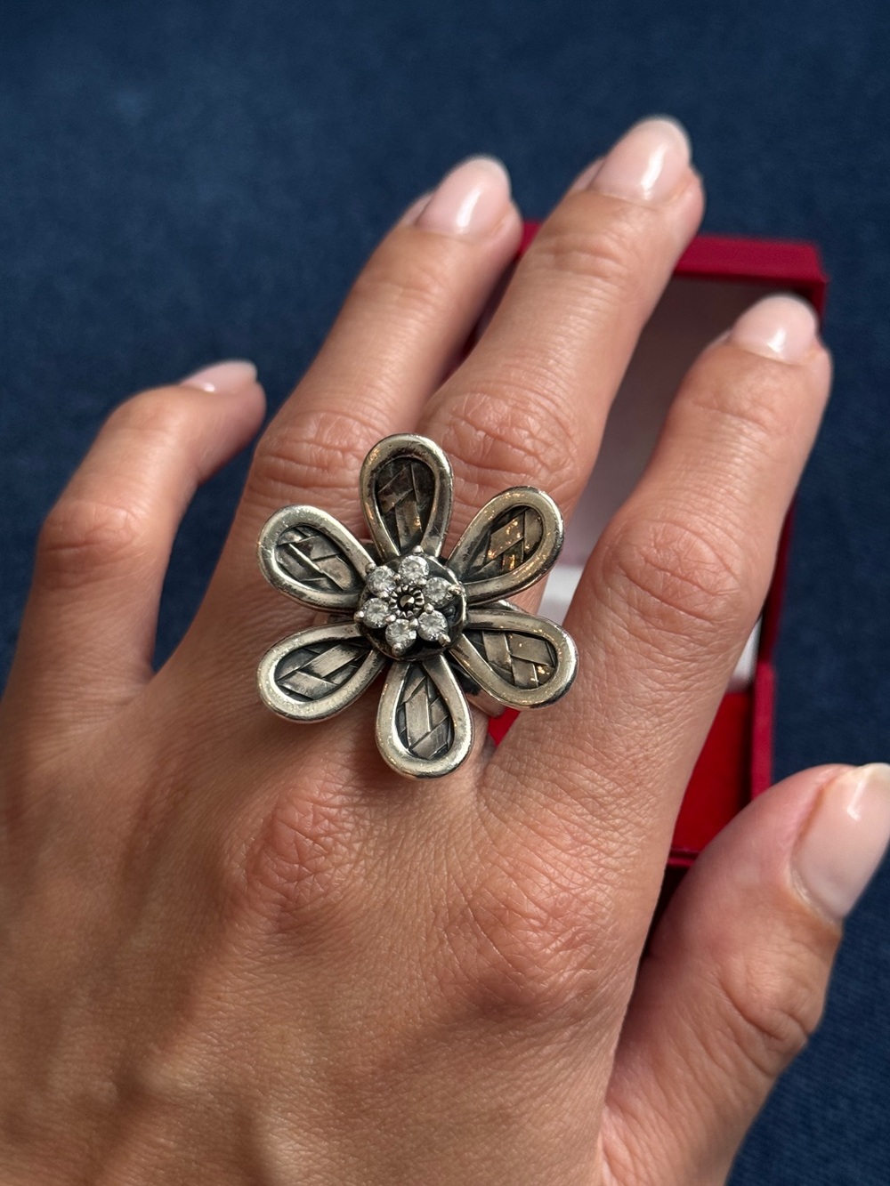 Beautiful Vintage Sterling 925 K‎ Thai Stamped Flower Woven Cocktail Ring Size 5